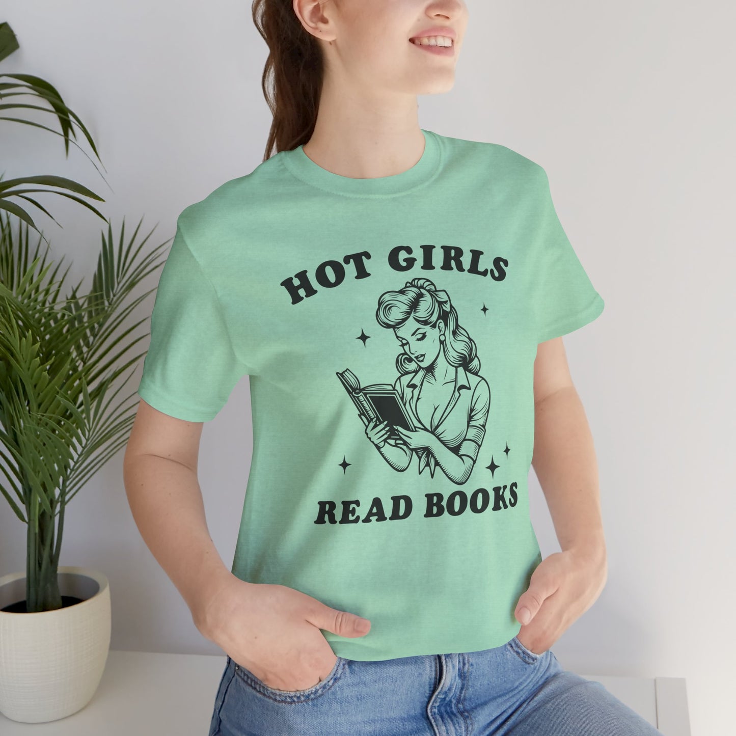Hot Girls Read Books Unisex Short Sleeve Tee - Perfect for Book Lovers